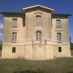 Façade principale sur Sainte terre Bâtisse fin XIXéme siècle