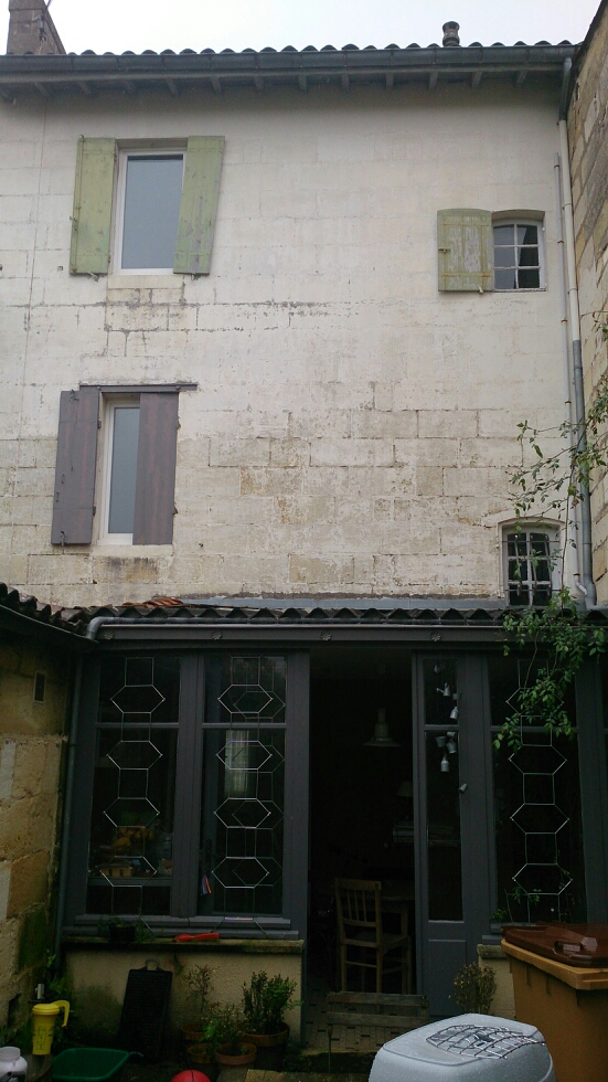mms_img-535107168